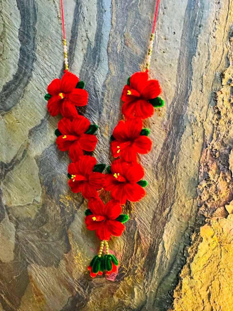 Jaswandi Hibiscus Garland - Image 1